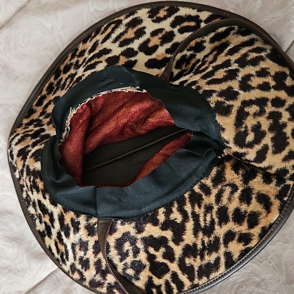 HAT / BROWN FAUX LEATHER and ANIMAL PRINT - Picture 5 of 7